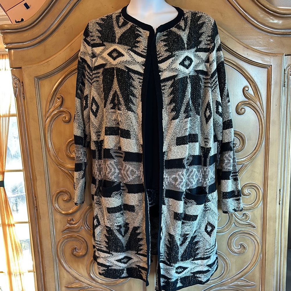 Lucky Brand Chic Geometric Patterned Cardigan
